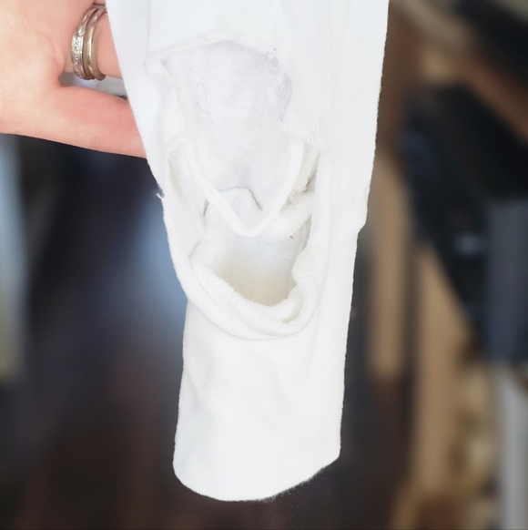 Wildfox "I Hope Ghosts Believe In Me" White Long Sleeve Tee - Picture 4 of 7